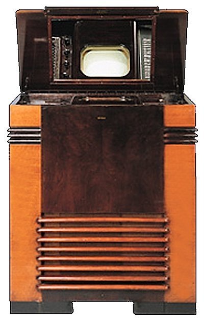 TV5-16-RCA TRK12 TV Set.jpg